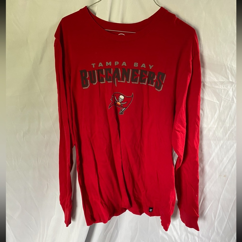 47 Series Tampa Bay Buccaneers NFL Long Sleeve Mens Large Football Shirt